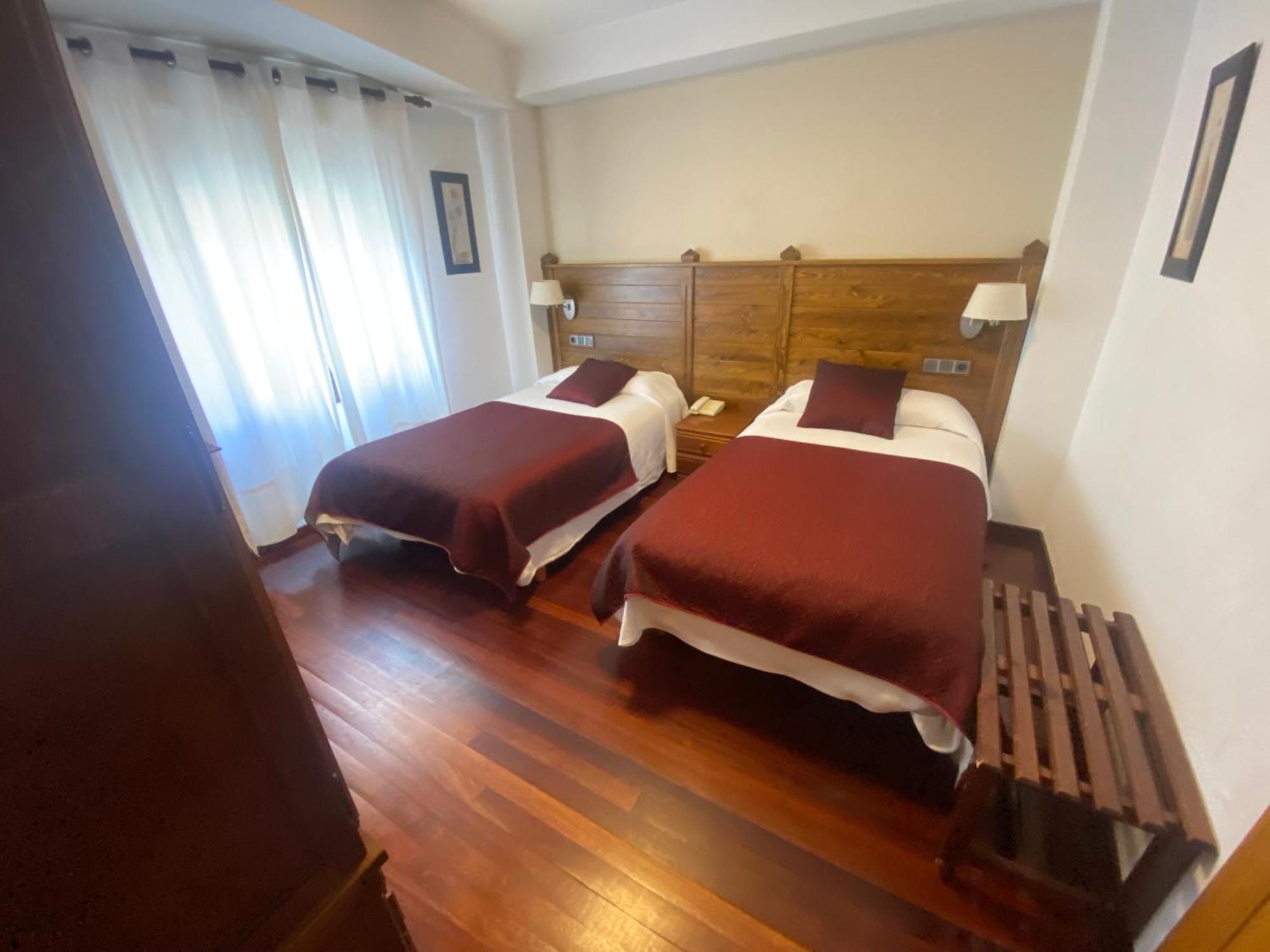 Hotel La Rambla Biescas  Eksteriør billede