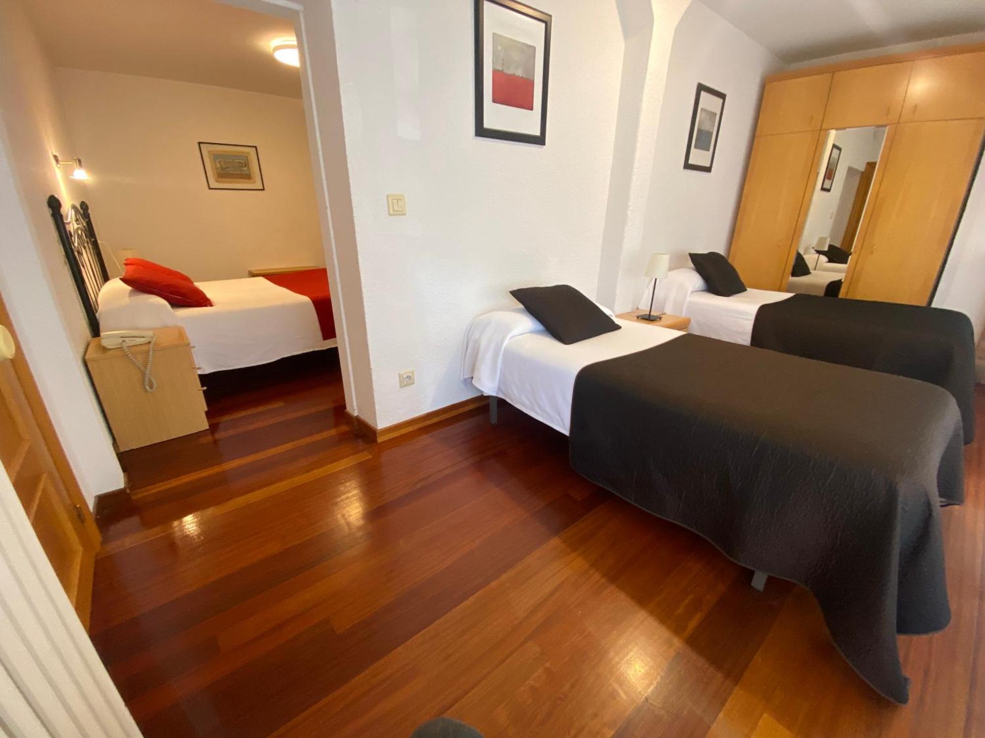 Hotel La Rambla Biescas  Eksteriør billede