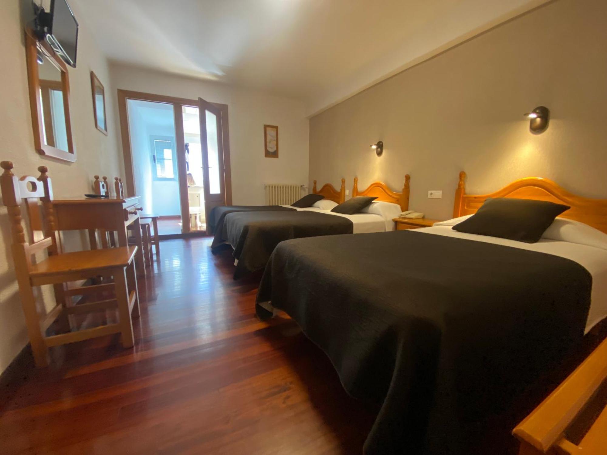 Hotel La Rambla Biescas  Eksteriør billede