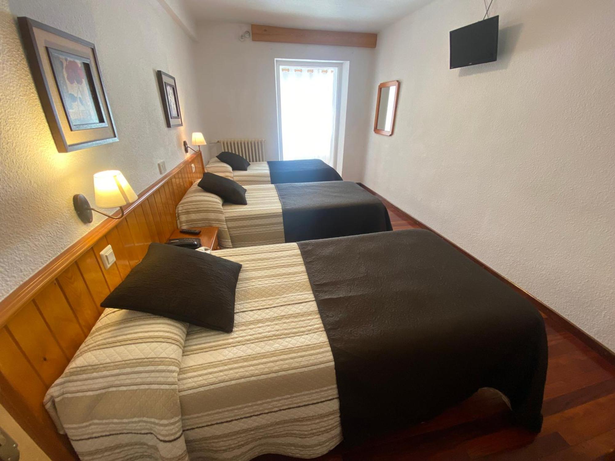 Hotel La Rambla Biescas  Eksteriør billede