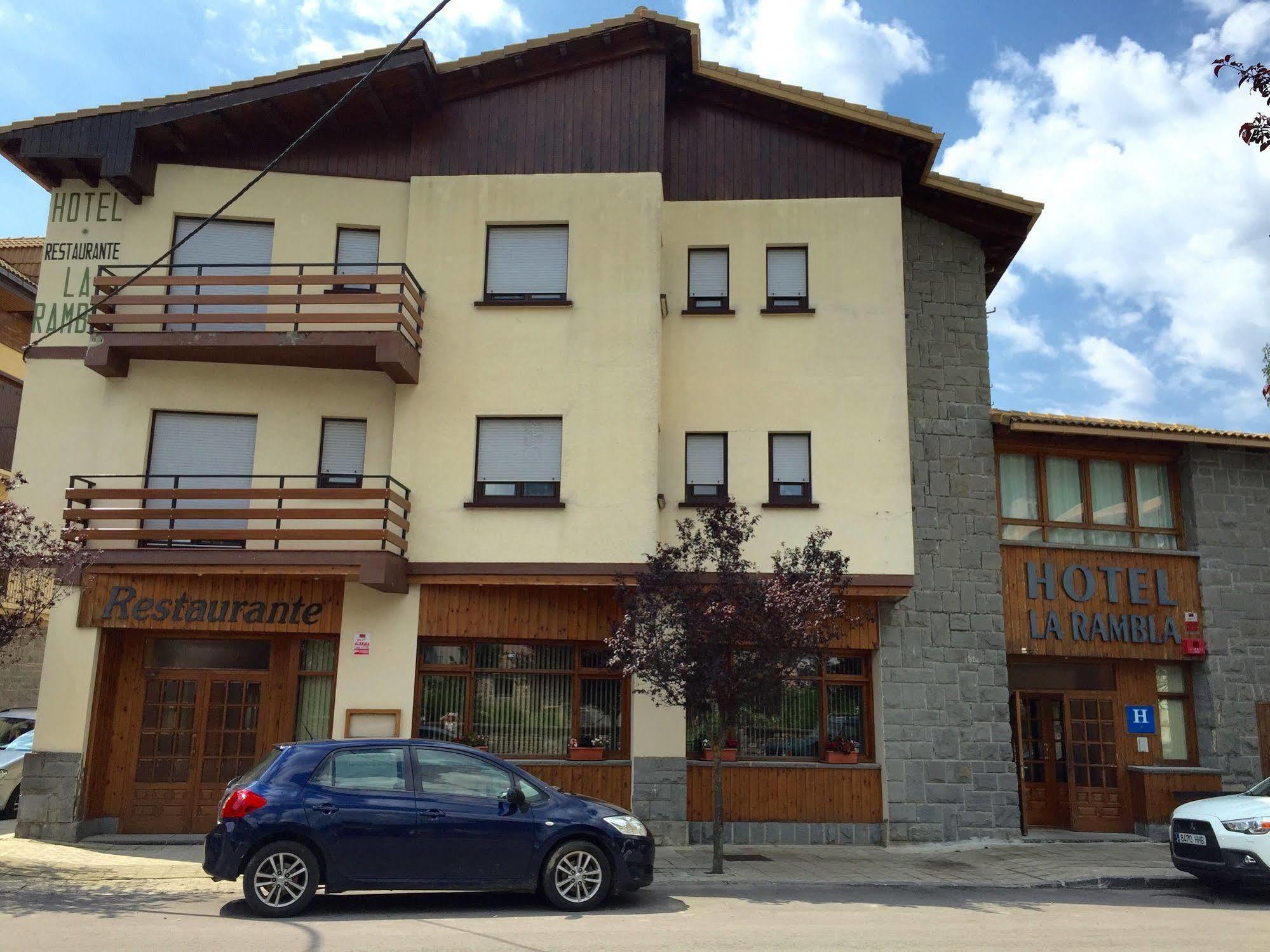 Hotel La Rambla Biescas  Eksteriør billede