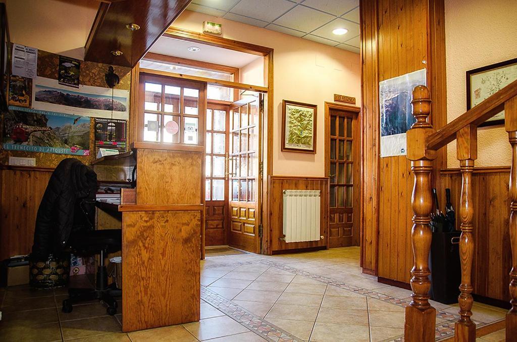 Hotel La Rambla Biescas  Eksteriør billede