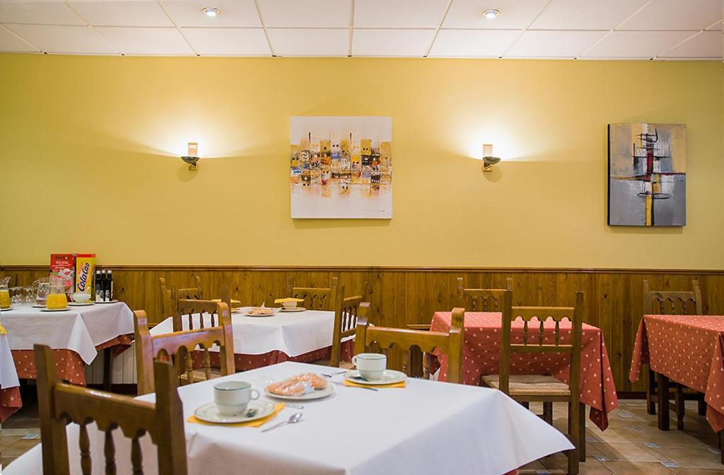 Hotel La Rambla Biescas  Eksteriør billede
