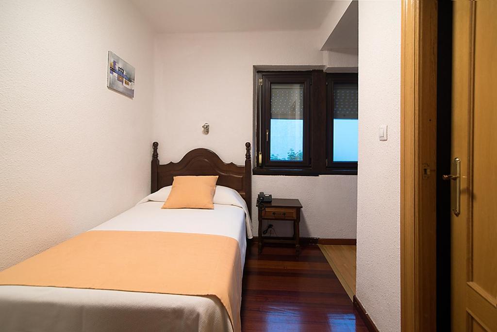 Hotel La Rambla Biescas  Eksteriør billede
